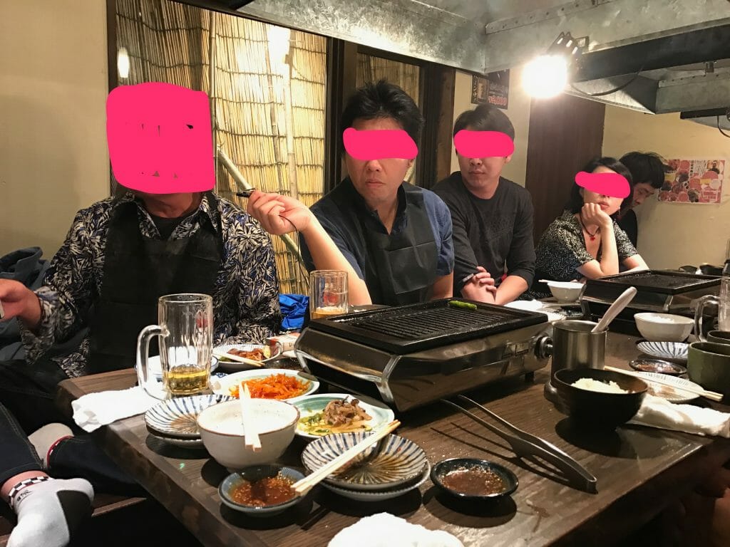 会長の元に集まる