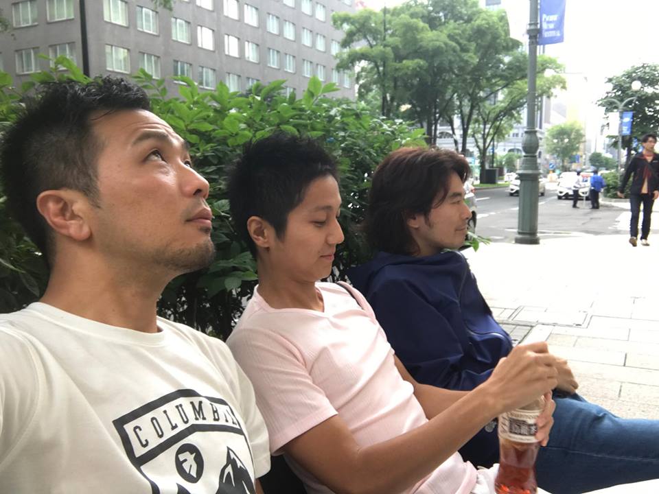 秘密の会合前