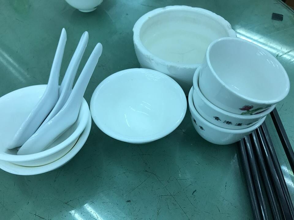掃除後の食卓