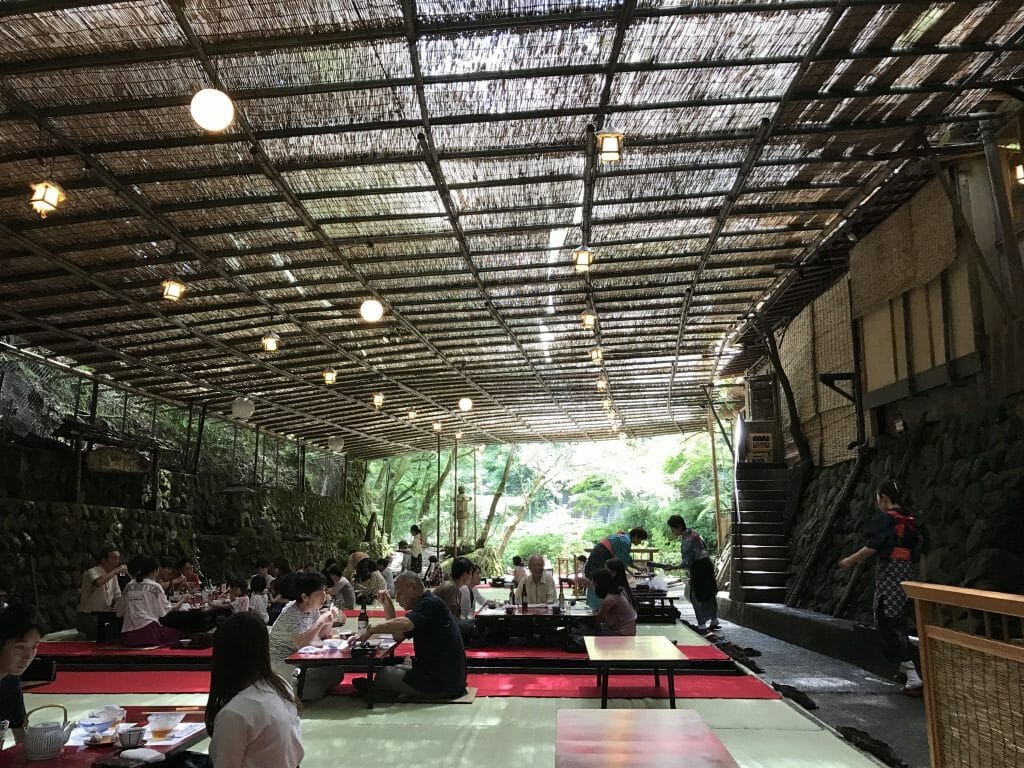 貴船神社近くの川床レストラン